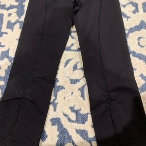 Lululemon Athletica Crop Leggings! Size 2! Black!